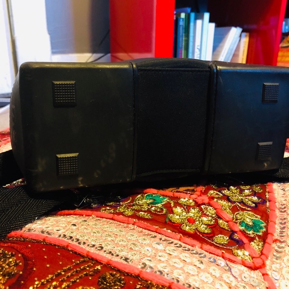 Guess Mini Backpack - Picture 3 of 5